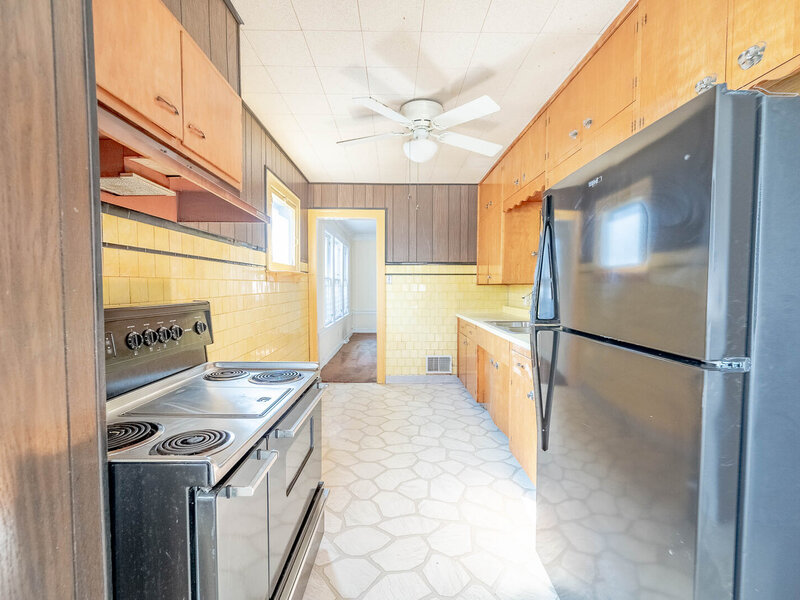 8343 S Dorchester Avenue Chicago IL 60619