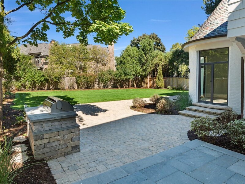 2604 Blackhawk Road Wilmette IL 60091