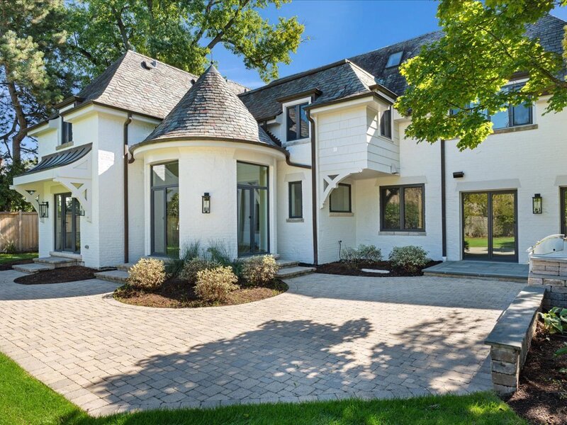 2604 Blackhawk Road Wilmette IL 60091