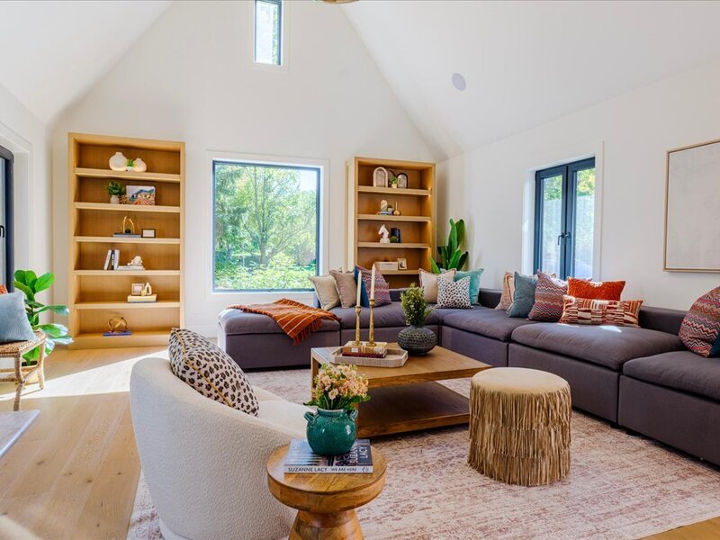 2604 Blackhawk Road Wilmette IL 60091