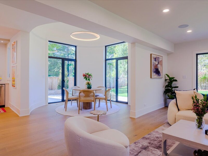 2604 Blackhawk Road Wilmette IL 60091