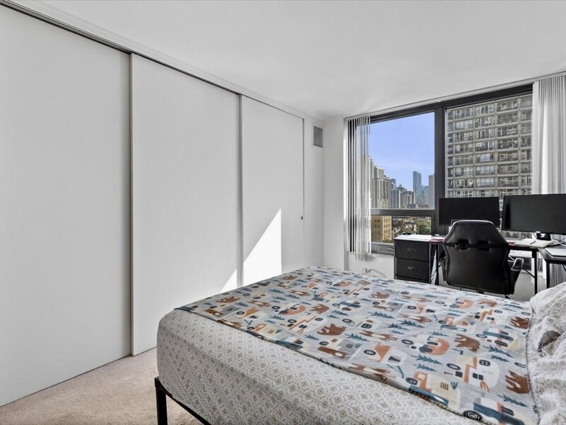 2020 N Lincoln Park West Chicago IL 60614