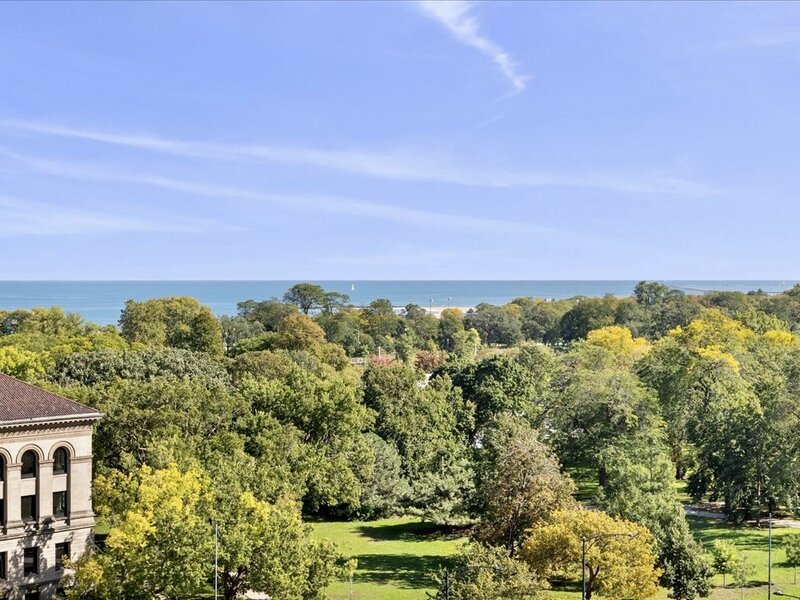 2020 N Lincoln Park West Chicago IL 60614
