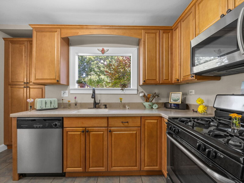165 Forest Avenue Glen Ellyn IL 60137