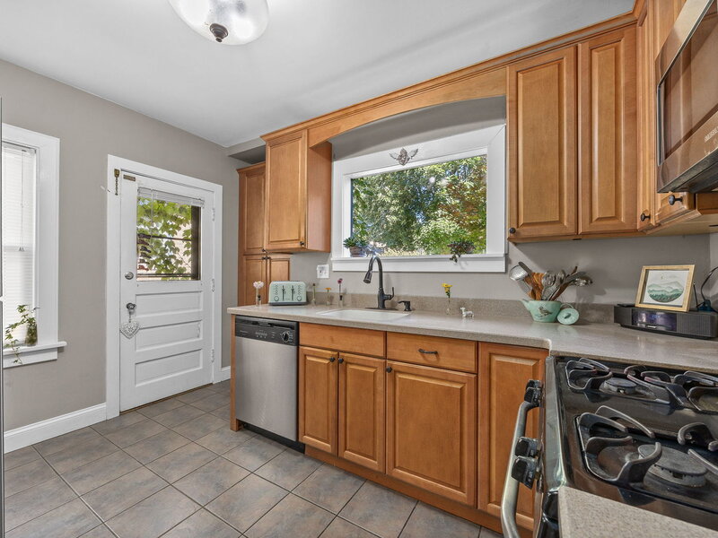 165 Forest Avenue Glen Ellyn IL 60137