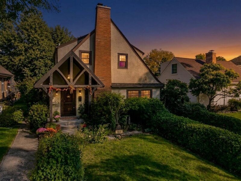 165 Forest Avenue Glen Ellyn IL 60137