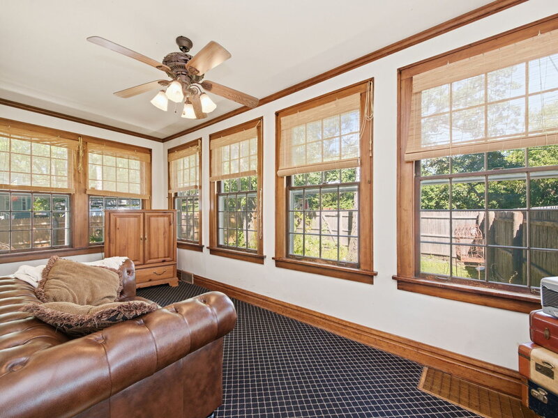 1249 Maple Avenue Downers Grove IL 60515