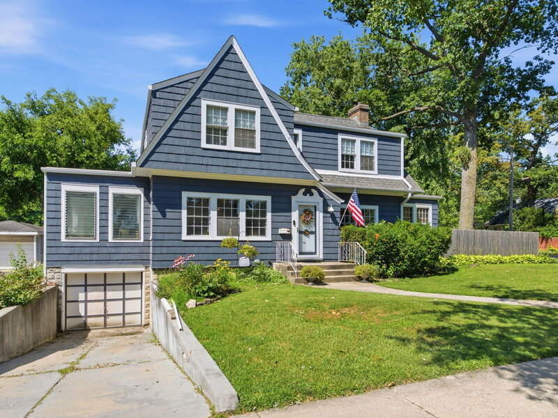 1249 Maple Avenue Downers Grove IL 60515