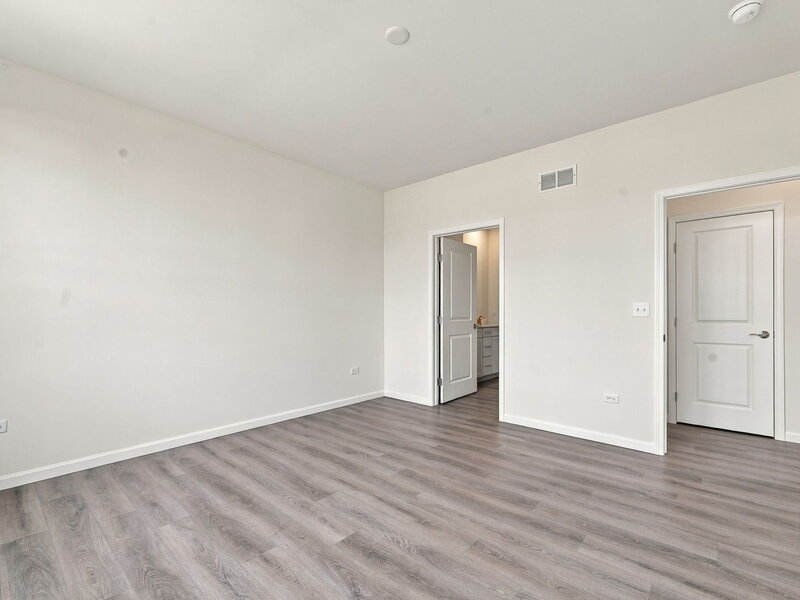 141 Daltrey Drive Oswego IL 60543