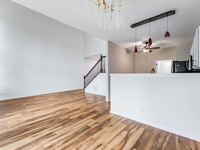 2525 Looking Glass Court Aurora IL 60502