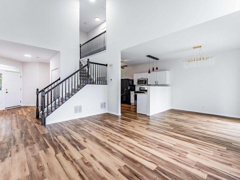 2525 Looking Glass Court Aurora IL 60502