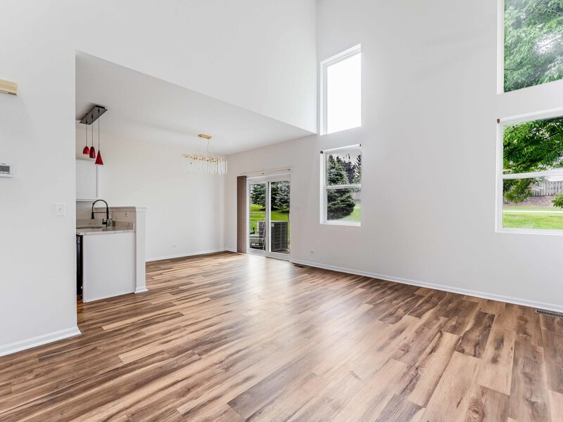 2525 Looking Glass Court Aurora IL 60502