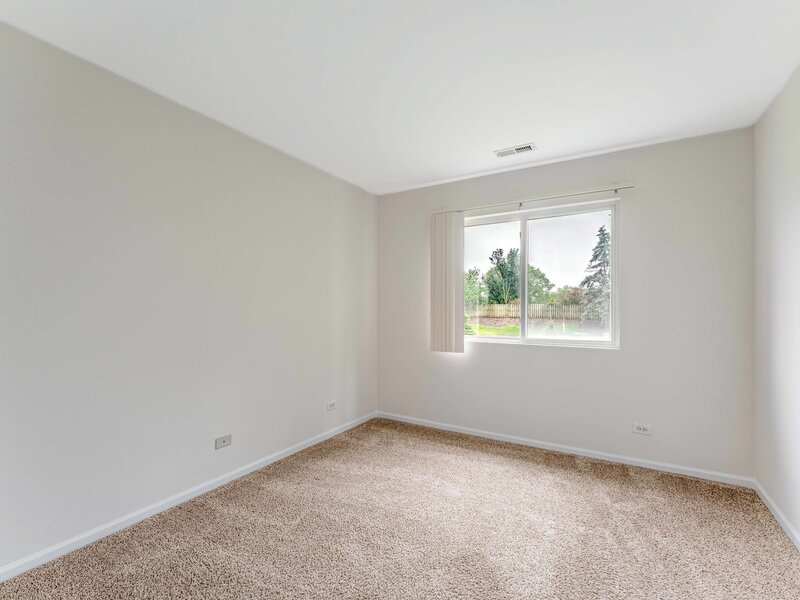 2525 Looking Glass Court Aurora IL 60502