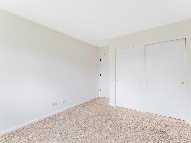 2525 Looking Glass Court Aurora IL 60502