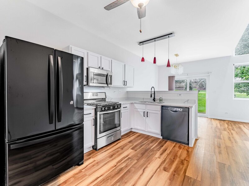 2525 Looking Glass Court Aurora IL 60502