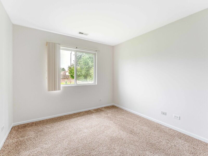 2525 Looking Glass Court Aurora IL 60502