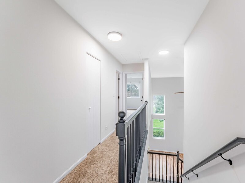 2525 Looking Glass Court Aurora IL 60502