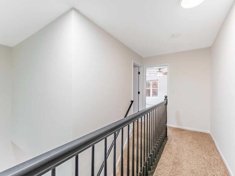 2525 Looking Glass Court Aurora IL 60502