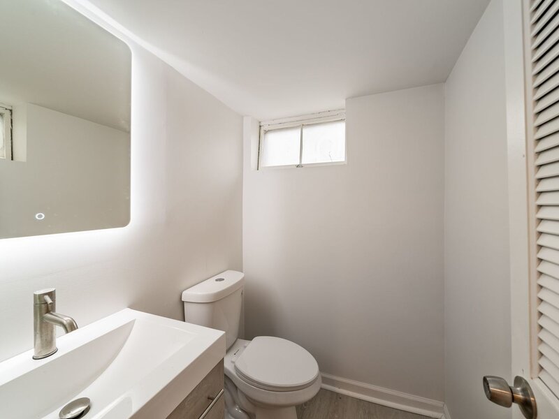4945 N Neva Avenue Chicago IL 60656