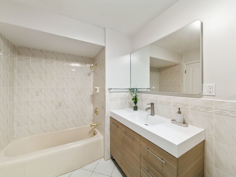 4945 N Neva Avenue Chicago IL 60656
