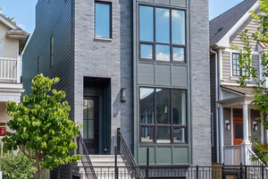 Photo of 3041 N Leavitt Street Chicago IL 60618