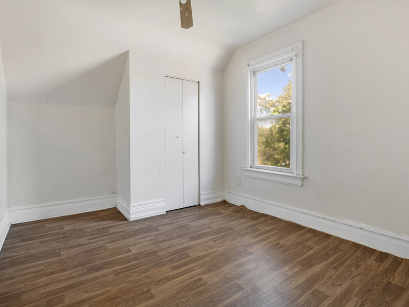 820 E 90th Place Chicago IL 60619