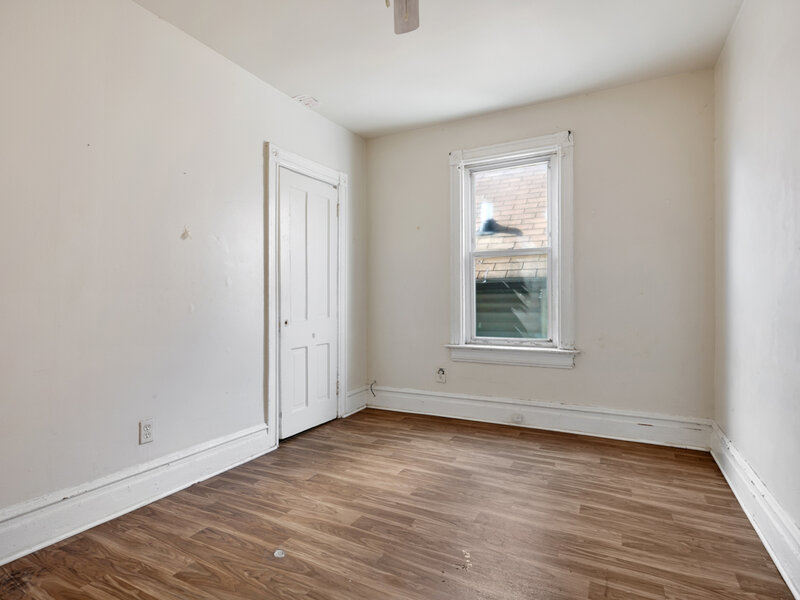 820 E 90th Place Chicago IL 60619