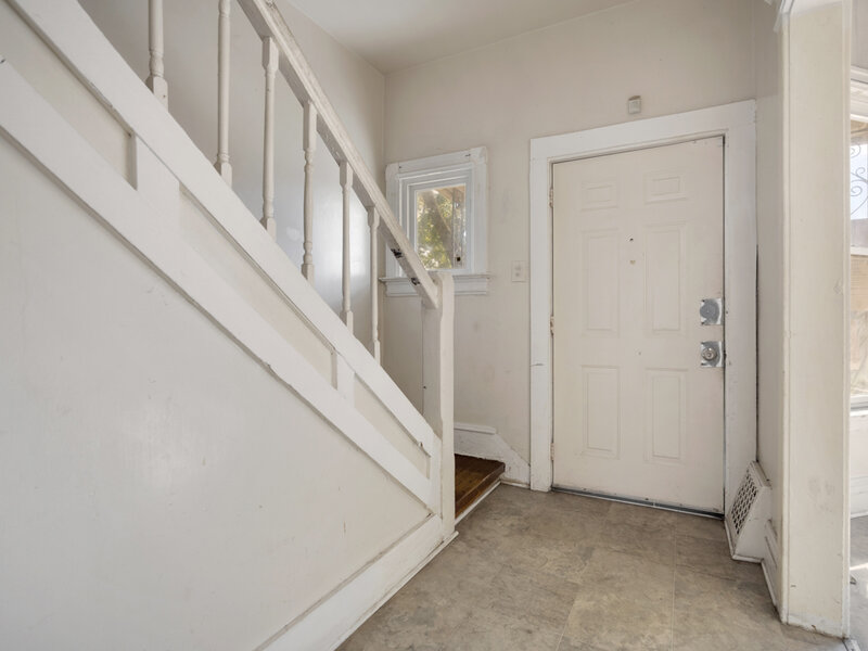 820 E 90th Place Chicago IL 60619