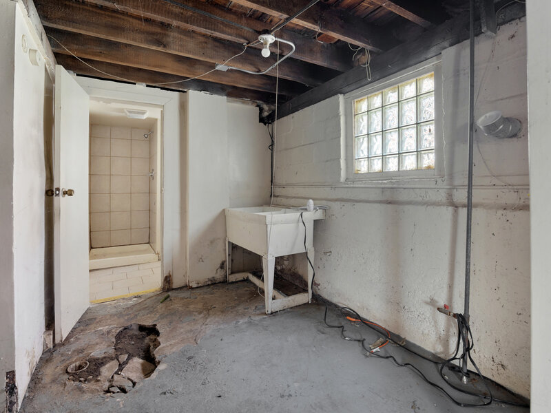 820 E 90th Place Chicago IL 60619