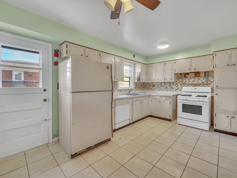 36 S Highview Avenue Addison IL 60101