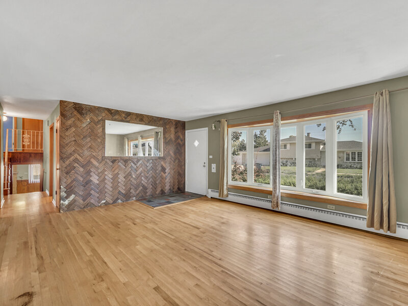 36 S Highview Avenue Addison IL 60101