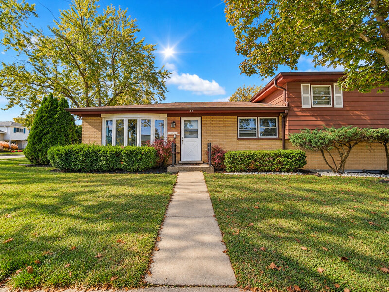 36 S Highview Avenue Addison IL 60101