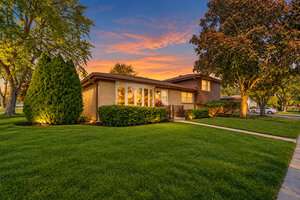 Photo of 36 S Highview Avenue Addison IL 60101