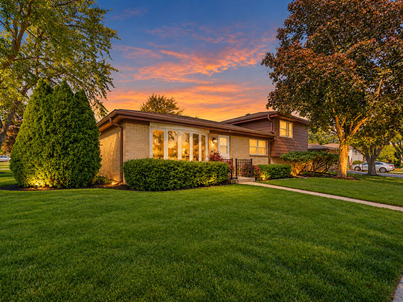 36 S Highview Avenue Addison IL 60101