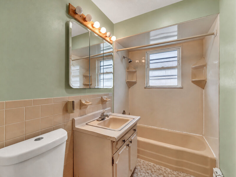 36 S Highview Avenue Addison IL 60101