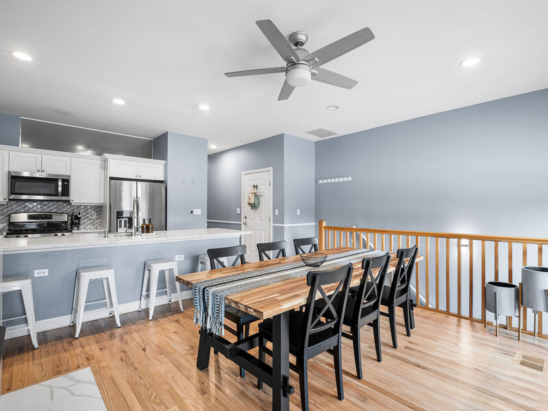 1911 S State Street Chicago IL 60616