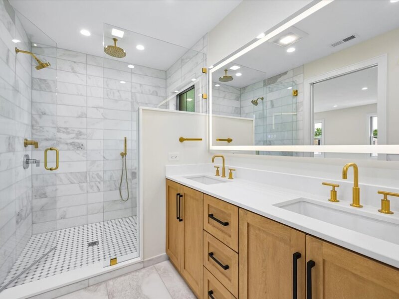 3810 W North Shore Avenue Lincolnwood IL 60712