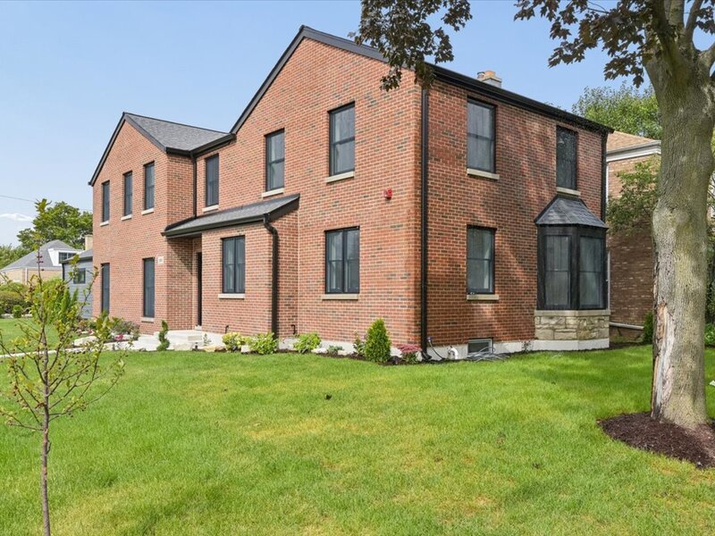 3810 W North Shore Avenue Lincolnwood IL 60712