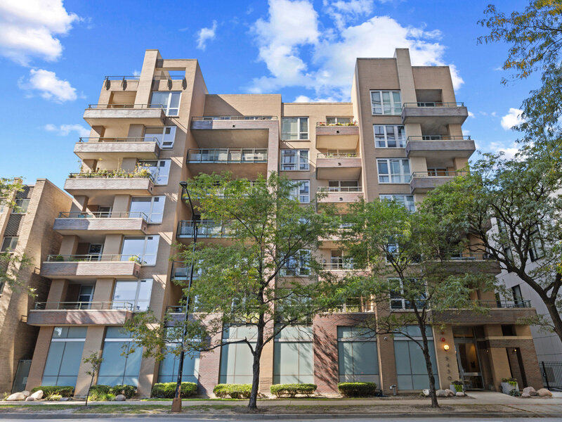 5430 N Sheridan Road Chicago IL 60640
