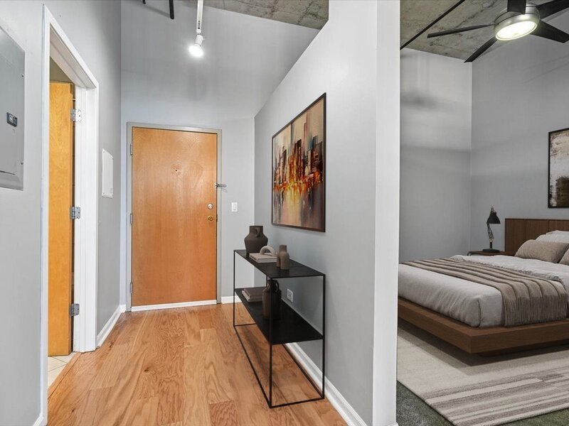 6 S Laflin Street Chicago IL 60607