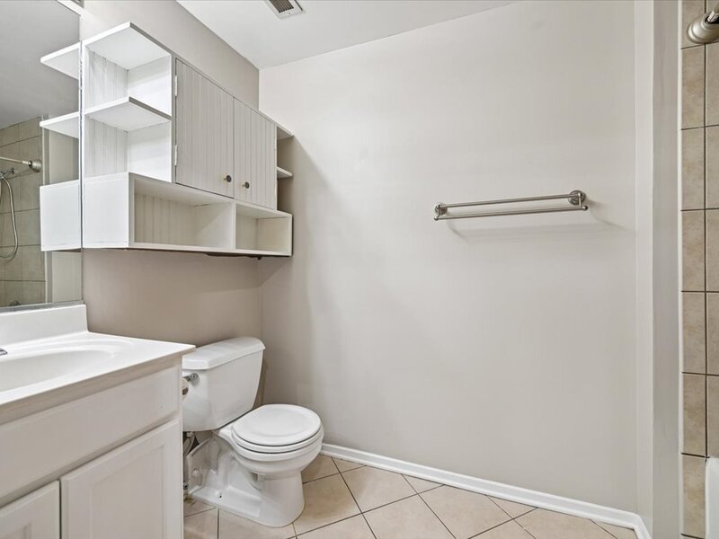 6 S Laflin Street Chicago IL 60607