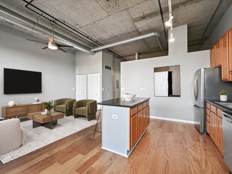 6 S Laflin Street Chicago IL 60607