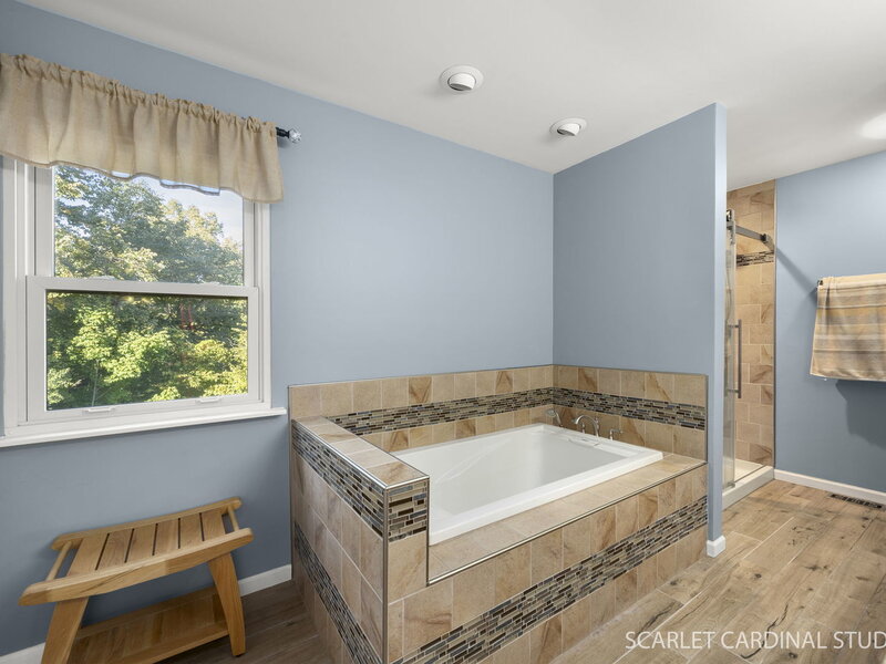 2 River Oaks Drive Warrenville IL 60555