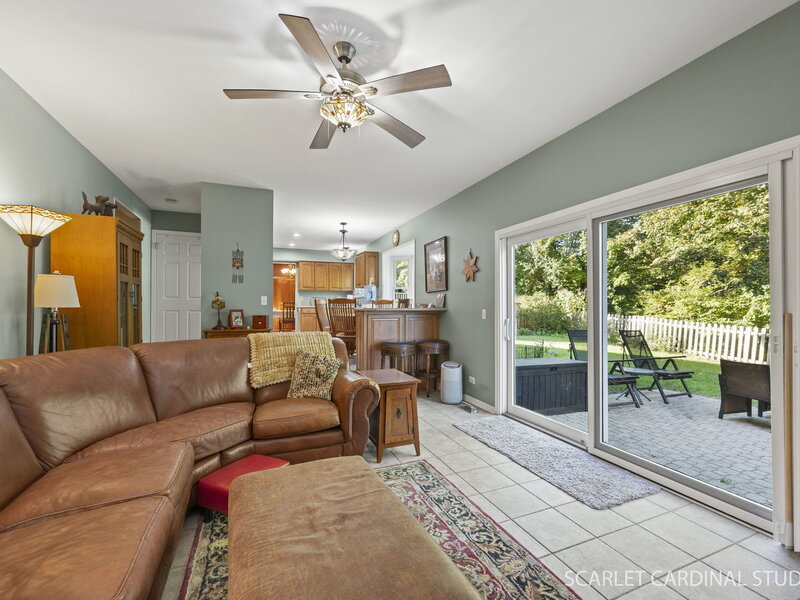 2 River Oaks Drive Warrenville IL 60555