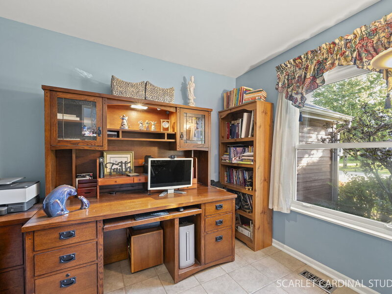 2 River Oaks Drive Warrenville IL 60555