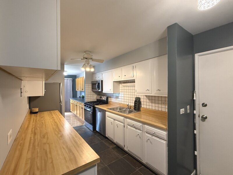 6818 Roberts Drive Woodridge IL 60517