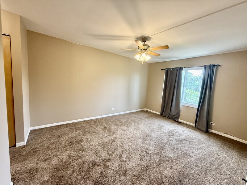 6818 Roberts Drive Woodridge IL 60517