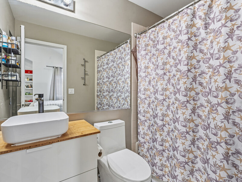 568 Cambridge Drive Grayslake IL 60030