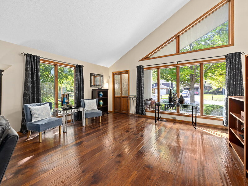 161 Amherst Drive Bartlett IL 60103