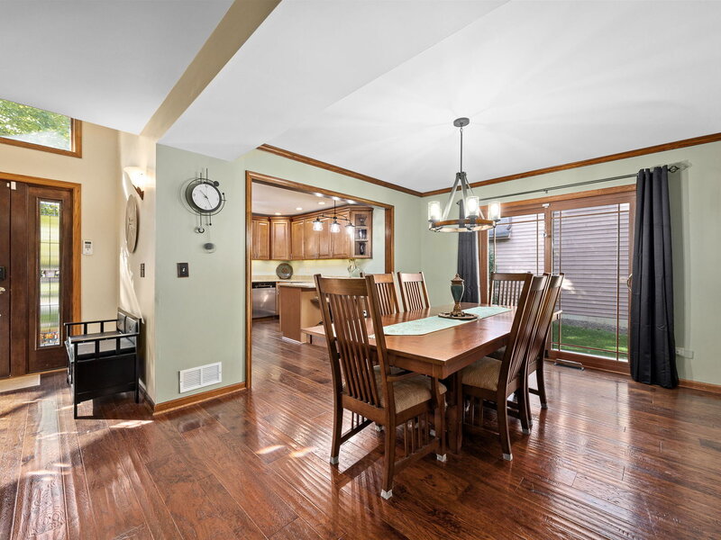 161 Amherst Drive Bartlett IL 60103